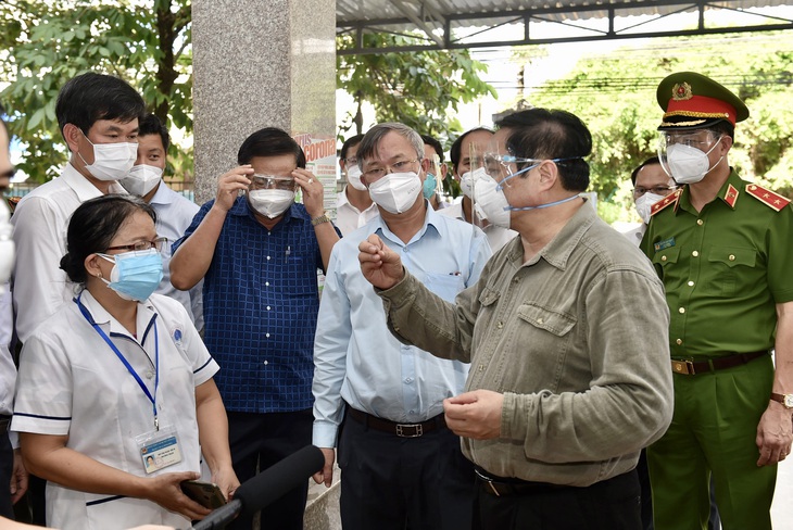 Thủ tướng Phạm Minh Chính động viên bà con tỉnh Đồng Nai yên tâm, tích cực tham gia chống dịch - Ảnh 3.