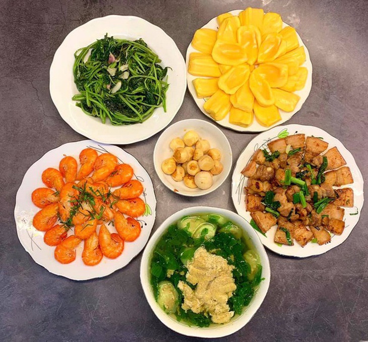 Lời khuyên hữu ích của bác sĩ dinh dưỡng giúp người cao tuổi sống vui, sống khỏe - Ảnh 4. Lời khuyên hữu ích của bác sĩ dinh dưỡng giúp người cao tuổi sống vui, sống khỏe - Ảnh 4.
