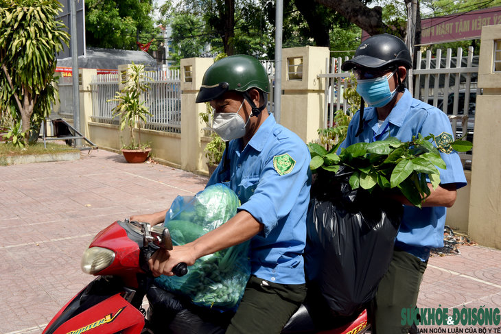 TP Vinh cung ứng lương thực, thực phẩm đến từng nhà dân - Ảnh 4.
