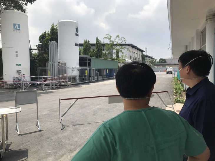 Bộ Y tế tiếp tục yêu cầu đảm bảo oxy y tế cho cấp cứu, điều trị COVID-19 - Ảnh 1.