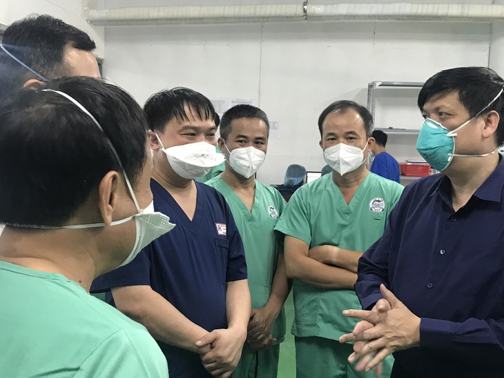 Bộ Y tế: Tăng cường các chính sách hỗ trợ lực lượng tuyến đầu tham gia phòng chống dịch COVID-19 - Ảnh 1. Bộ Y tế: Tăng cường các chính sách hỗ trợ lực lượng tuyến đầu tham gia phòng chống dịch COVID-19 - Ảnh 1.