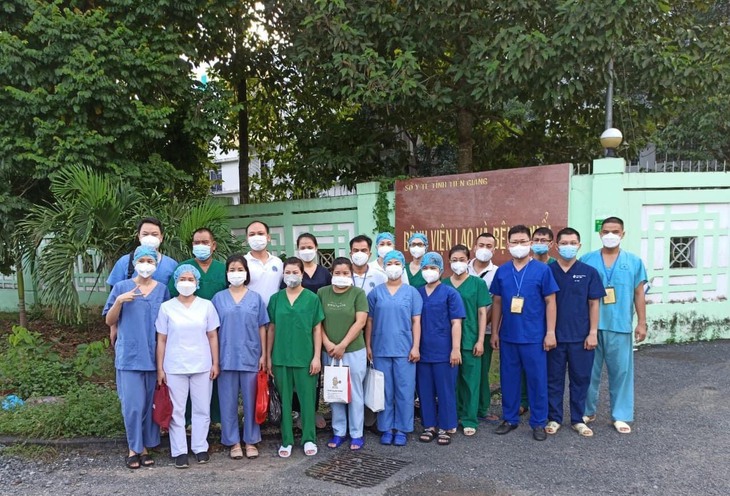 Trung tâm hồi sức tích cực thứ 2 điều trị bệnh nhân COVID-19 tại Tiền Giang đi vào hoạt động - Ảnh 4. Trung tâm hồi sức tích cực thứ 2 điều trị bệnh nhân COVID-19 tại Tiền Giang đi vào hoạt động - Ảnh 4.