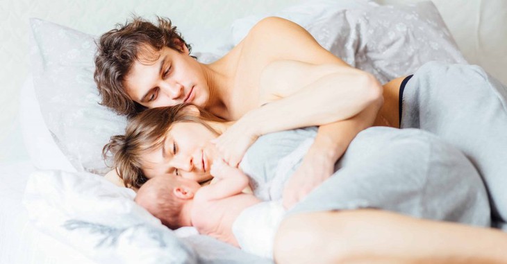 Quan hệ tình dục sau sinh mổ - thời điểm nào an toàn? - Ảnh 1.