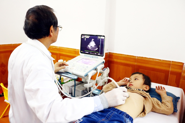 Cảnh giác với viêm loét dạ dày do vi khuẩn HP ở trẻ - Ảnh 3.