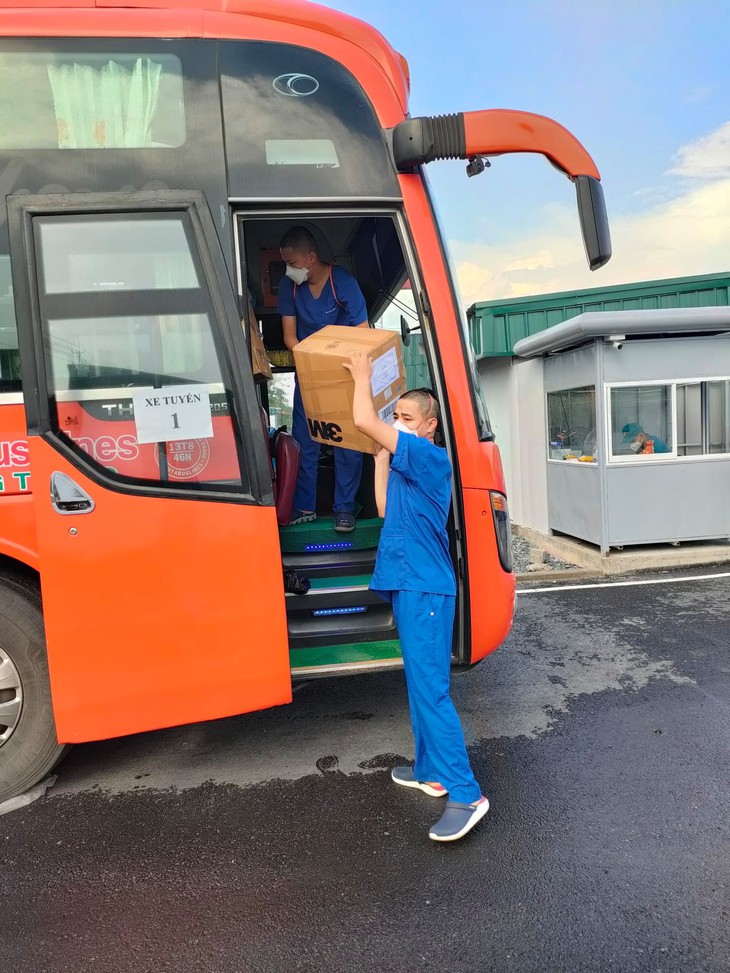 Dốc sức điều trị cho bệnh nhân COVID-19 nặng tại BV Dã chiến số 13 - Ảnh 4.