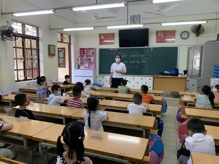 Hải Phòng: Học sinh khối đầu cấp được tựu trường, khai giảng trực tiếp - Ảnh 1. Hải Phòng: Học sinh khối đầu cấp được tựu trường, khai giảng trực tiếp - Ảnh 1.