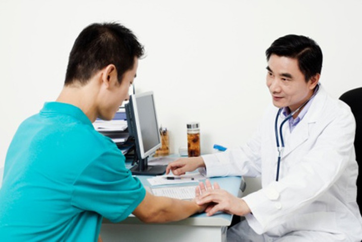 Liệu pháp chữa trị bằng việc bổ sung hormone không được áp dụng bừa bãi vì nó có liên quan đến sự phát triển của các tế bào ung thư tuyến tiền liệt.