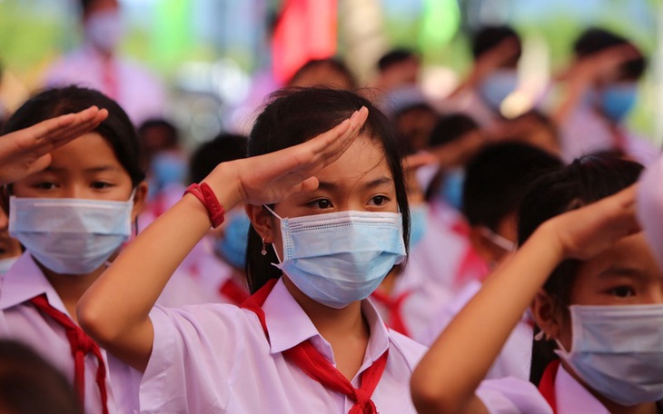 Lùi thời điểm bắt đầu năm học mới ở nơi có dịch phức tạp, hỗ trợ học sinh là con của cán bộ tuyến đầu