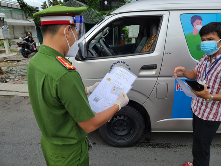 Sở GTVT TP.HCM ngừng tiếp nhận, cấp Giấy nhận diện có mã QR - Ảnh 2.