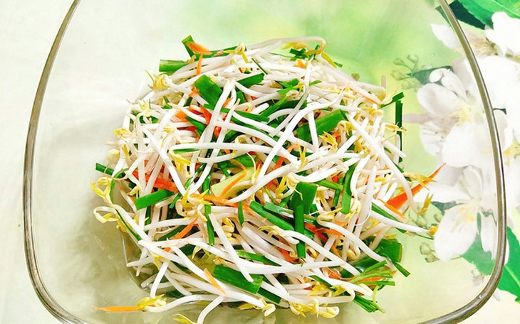 Người cao tuổi bị bệnh gút kiêng ăn gì và nên ăn gì?
