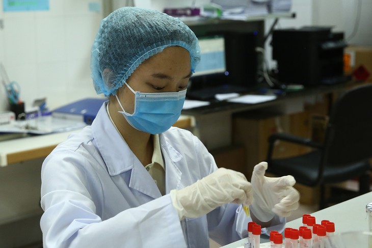 Hiểu đúng về “tính sinh miễn dịch” và “hiệu quả bảo vệ” của vaccine COVID-19 - Ảnh 2.