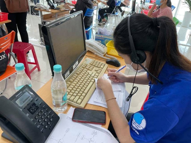 Trung tâm cấp cứu 115, mắt xích quan trọng trong công tác điều phối bệnh nhân COVID-19 tại TP.HCM - Ảnh 2. Trung tâm cấp cứu 115, mắt xích quan trọng trong công tác điều phối bệnh nhân COVID-19 tại TP.HCM - Ảnh 2.