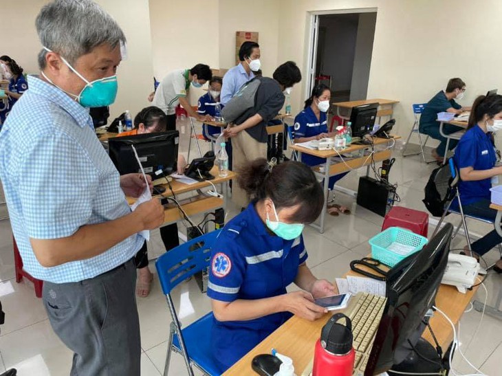 Trung tâm cấp cứu 115, mắt xích quan trọng trong công tác điều phối bệnh nhân COVID-19 tại TP.HCM - Ảnh 1. Trung tâm cấp cứu 115, mắt xích quan trọng trong công tác điều phối bệnh nhân COVID-19 tại TP.HCM - Ảnh 1.