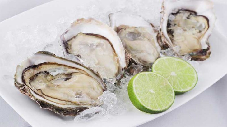 Hàu ít calo nhưng lại chứa nhiều kẽm.