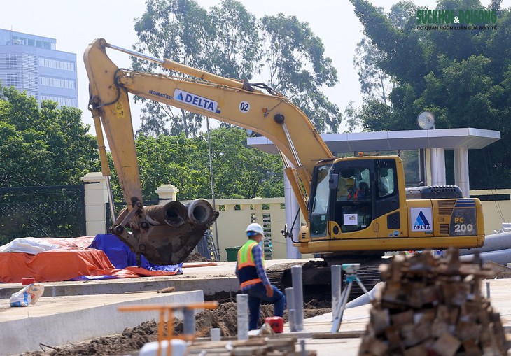 Hà Nội: Sau 10 ngày thi công "thần tốc", Bệnh viện dã chiến tại Hoàng Mai ra sao? - Ảnh 9.