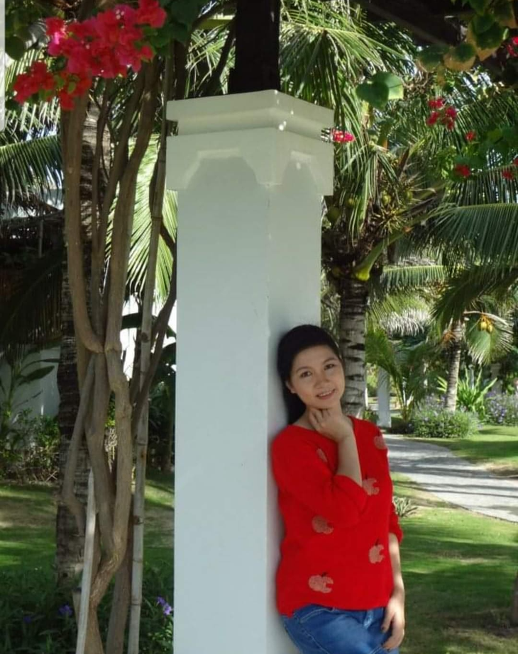 Được xuất viện, người phụ nữ xin ở lại làm tình nguyện viên chăm sóc các cụ già mắc COVID-19 nặng - Ảnh 2. Được xuất viện, người phụ nữ xin ở lại làm tình nguyện viên chăm sóc các cụ già mắc COVID-19 nặng - Ảnh 2.