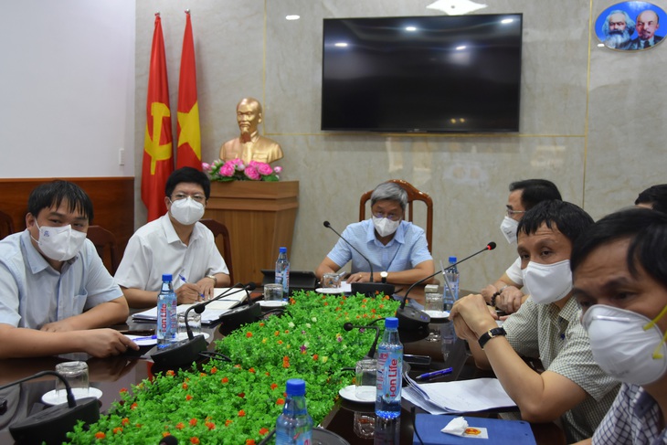 Tổng lực đưa các trung tâm hồi sức COVID-19 đi vào hoạt động - Ảnh 1. Tổng lực đưa các trung tâm hồi sức COVID-19 đi vào hoạt động - Ảnh 1.