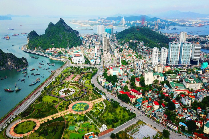 Quảng Ninh: Tạm dừng các điểm vui chơi để giữ an toàn phòng dịch - Ảnh 1. Quảng Ninh: Tạm dừng các điểm vui chơi để giữ an toàn phòng dịch - Ảnh 1.