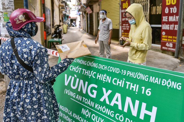 Gần 400 chốt “vùng xanh” ngăn dịch ở Hoàng Mai - Ảnh 2.