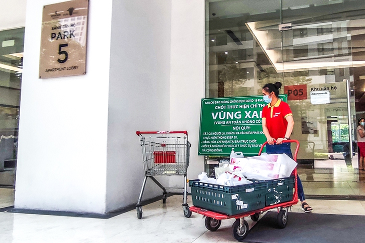 Gần 400 chốt “vùng xanh” ngăn dịch ở Hoàng Mai - Ảnh 6.