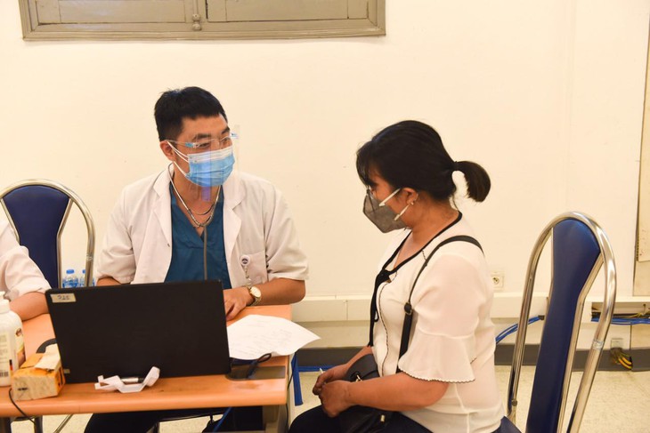 Ung thư vòm họng - dấu hiệu nào để phát hiện sớm? - Ảnh 4. Ung thư vòm họng - dấu hiệu nào để phát hiện sớm? - Ảnh 4.