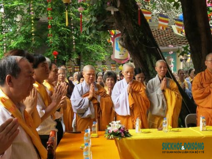 Gieo thiện duyên nơi cửa thiền - Ảnh 1. Gieo thiện duyên nơi cửa thiền - Ảnh 1.