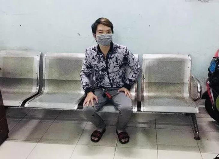 Đối tượng Hứa Hán Võ trình diện tại cơ quan công an sau khi bị nghi gây ra tai nạn. Đối tượng Hứa Hán Võ trình diện tại cơ quan công an sau khi bị nghi gây ra tai nạn.