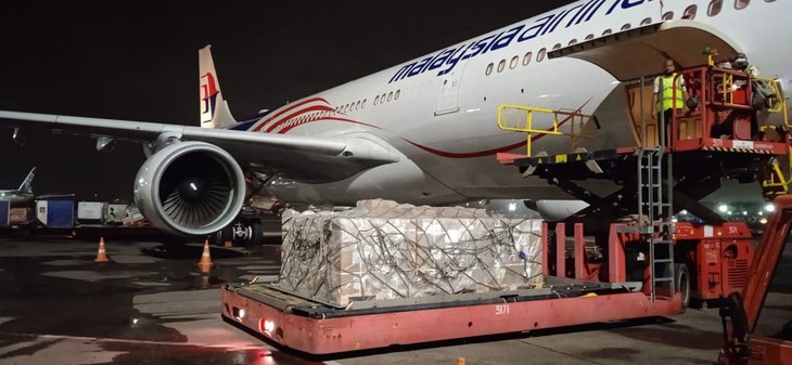 Thêm 100 nghìn lọ Remdesivir điều trị COVID-19 sẽ về Việt Nam vào tuần tới - Ảnh 6. Thêm 100 nghìn lọ Remdesivir điều trị COVID-19 sẽ về Việt Nam vào tuần tới - Ảnh 6.