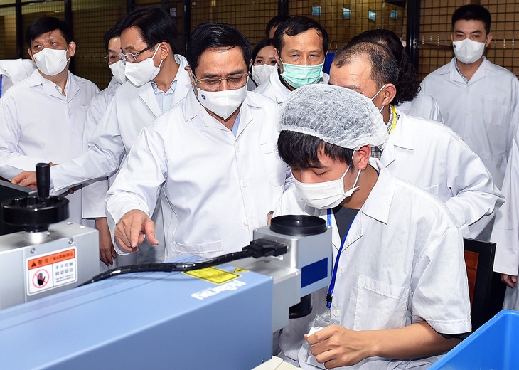 Thủ tướng Chính phủ yêu cầu tăng cường phòng, chống COVID-19 hiệu quả hơn - Ảnh 1. Thủ tướng Chính phủ yêu cầu tăng cường phòng, chống COVID-19 hiệu quả hơn - Ảnh 1.