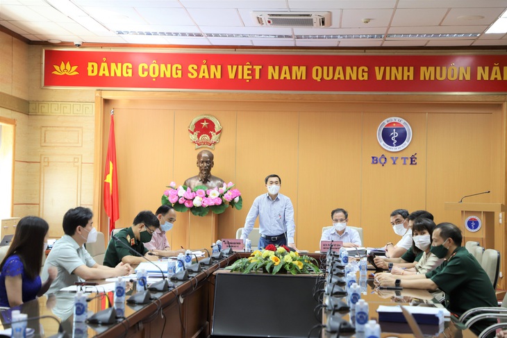 Hội đồng đạo đức Quốc gia: Tiếp tục cho phép thử nghiệm lâm sàng vacccine COVID-19 Nano Covax giai đoạn 3 với mức liều 25mcg
- Ảnh 1. Hội đồng đạo đức Quốc gia: Tiếp tục cho phép thử nghiệm lâm sàng vacccine COVID-19 Nano Covax giai đoạn 3 với mức liều 25mcg
- Ảnh 1.