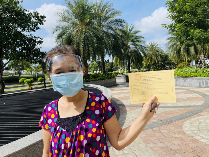 Người dân phấn khởi đi tiêm vaccine ở công viên đẹp và sang chảnh nhất Sài Gòn - Ảnh 20. Người dân phấn khởi đi tiêm vaccine ở công viên đẹp và sang chảnh nhất Sài Gòn - Ảnh 20.