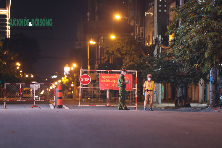 Nhiếp ảnh gia Hải An: Vượt rủi ro, sợ hãi kể chuyện bằng ảnh ở điểm nóng COVID-19 - Ảnh 5. Nhiếp ảnh gia Hải An: Vượt rủi ro, sợ hãi kể chuyện bằng ảnh ở điểm nóng COVID-19 - Ảnh 5.