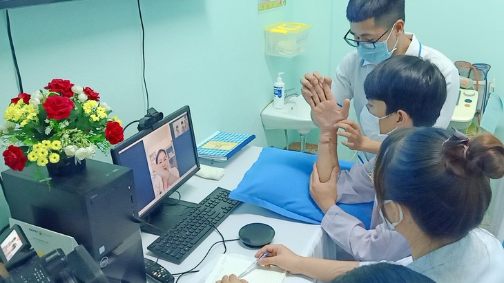 "Bác Sĩ Ơi !" - chương trình hỗ trợ người bị ảnh hưởng bởi dịch COVID-19 - Ảnh 1. "Bác Sĩ Ơi !" - chương trình hỗ trợ người bị ảnh hưởng bởi dịch COVID-19 - Ảnh 1.