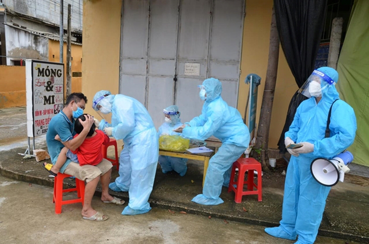 Thanh Hóa: Xét nghiệm toàn thành phố, dừng tất cả các hoạt động đông người dịp nghỉ lễ 2/9 - Ảnh 4.