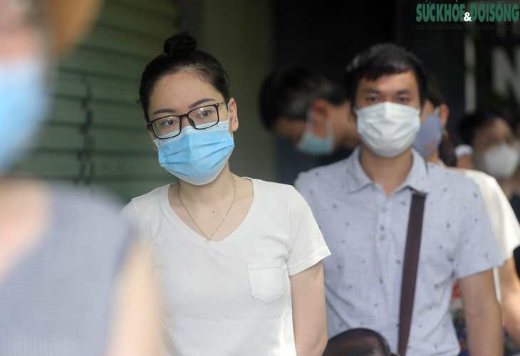 [Ảnh] Hà Nội "chạy đua" với thời gian, "thần tốc" xét nghiệm, tiêm vaccine cho người dân trước 15/9 - Ảnh 5.