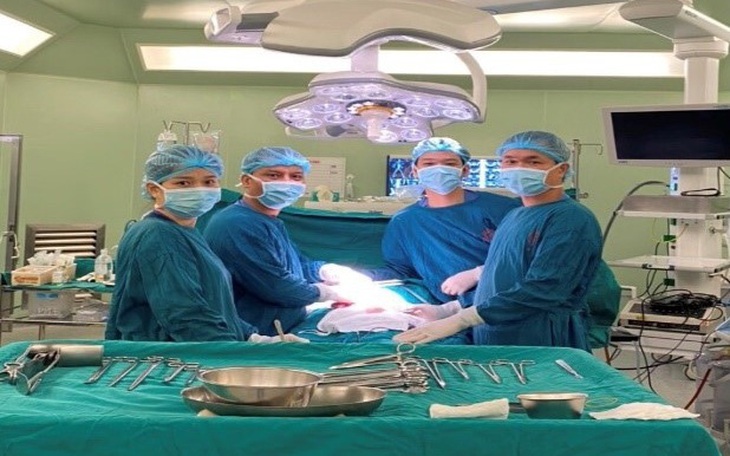 Uống hóa chất tự tử bất thành, thanh niên phải cắt bỏ toàn bộ thực quản
