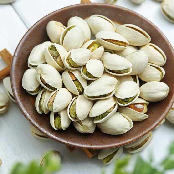 8 vitamin cần cho đôi mắt sáng khỏe - Ảnh 4.