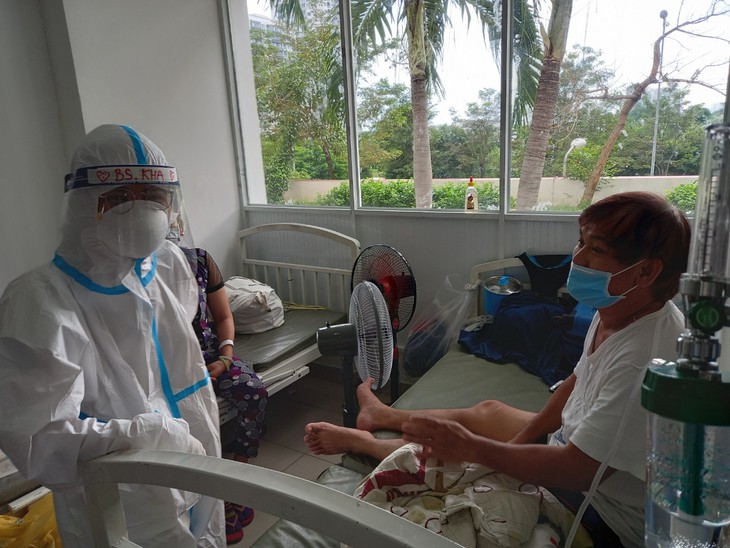 Chuyện của những F0 khỏi bệnh nhưng không xuất viện-Cảm phục y bác sĩ và thương người bệnh mà ở lại - Ảnh 6. Chuyện của những F0 khỏi bệnh nhưng không xuất viện-Cảm phục y bác sĩ và thương người bệnh mà ở lại - Ảnh 6.