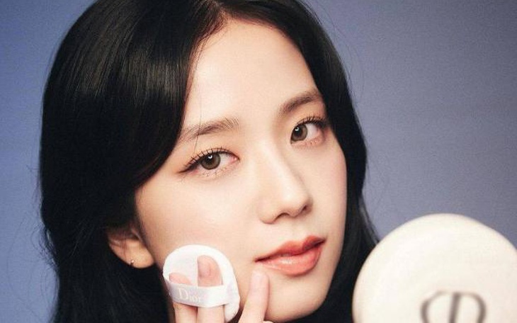 'Sao' làm đẹp: 10 phút makeup để xinh như “hoa hậu Kpop” Jisoo