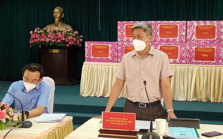 Thứ trưởng Bộ Y tế: Cần xây dựng 'ngân hàng máu' ngay tuyến huyện, chủ động cho điều trị bệnh nhân COVID-19