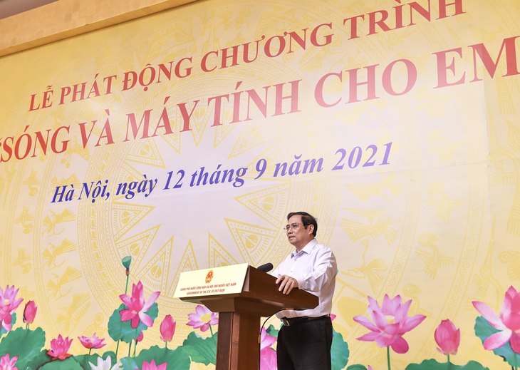 Thủ tướng kêu gọi chung tay hỗ trợ “sóng và máy tính cho em” đến với hàng triệu học sinh, sinh viên khó khăn - Ảnh 2.