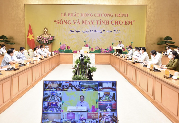 Thủ tướng kêu gọi chung tay hỗ trợ “sóng và máy tính cho em” đến với hàng triệu học sinh, sinh viên khó khăn - Ảnh 4.