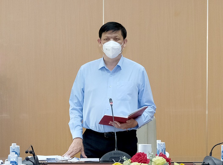 Bộ Y tế họp chuẩn bị chiến lược phòng chống dịch năm 2022   - Ảnh 1.