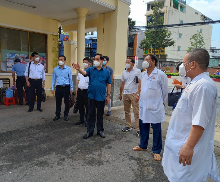 Bộ Y tế giám sát để ngăn chặn dịch COVID-19 tại hai cơ sở chăm sóc bệnh nhân tâm thần ở Đồng Nai - Ảnh 3. Bộ Y tế giám sát để ngăn chặn dịch COVID-19 tại hai cơ sở chăm sóc bệnh nhân tâm thần ở Đồng Nai - Ảnh 3.
