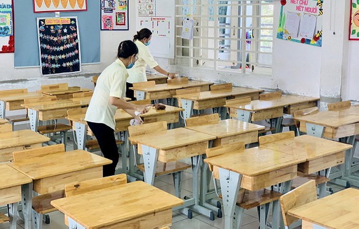 Hơn 1.500 học trò mồ côi, hơn 12 ngàn giáo viên TP. HCM mất việc vì COVID-19 - Ảnh 1. Hơn 1.500 học trò mồ côi, hơn 12 ngàn giáo viên TP. HCM mất việc vì COVID-19 - ảnh 1