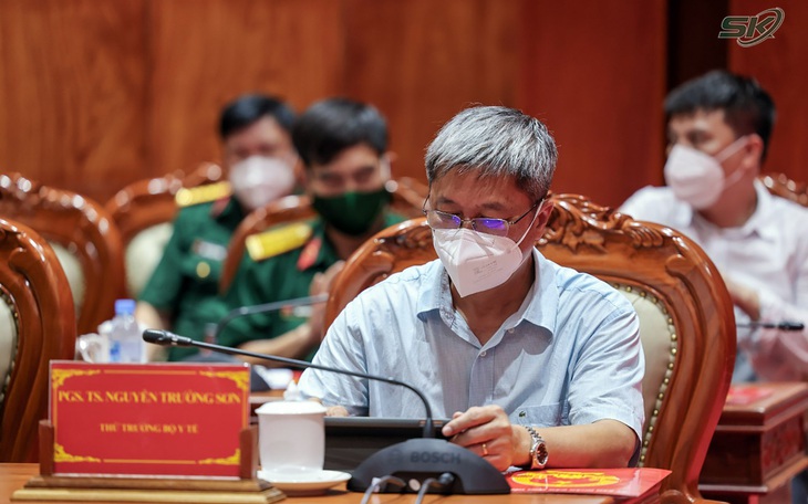 Thứ trưởng Bộ Y tế: Tiền Giang cần tập trung 6 nhóm vấn đề để kiểm soát dịch COVID-19