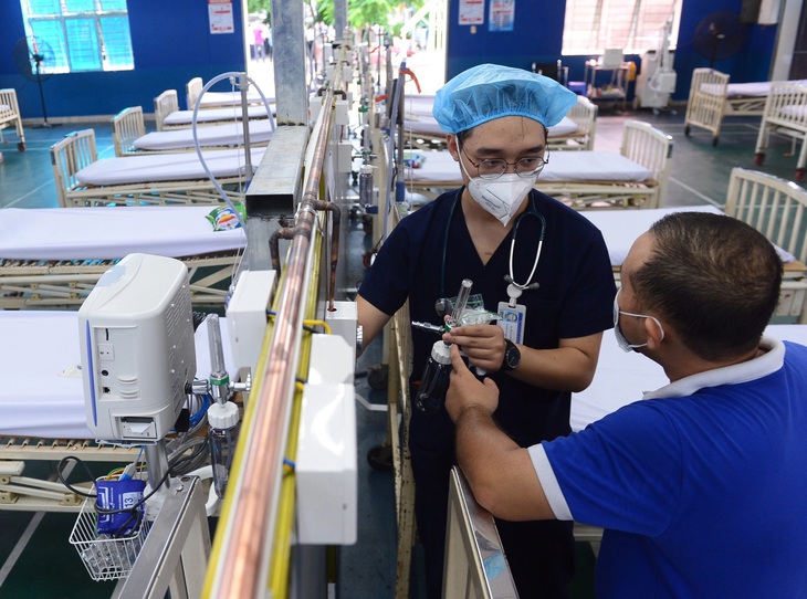 Hơn 1.500 học trò mồ côi, hơn 12 ngàn giáo viên TP. HCM mất việc vì COVID-19 - Ảnh 3. Hơn 1.500 học trò mồ côi, hơn 12 ngàn giáo viên TP. HCM mất việc vì COVID-19 - ảnh 2