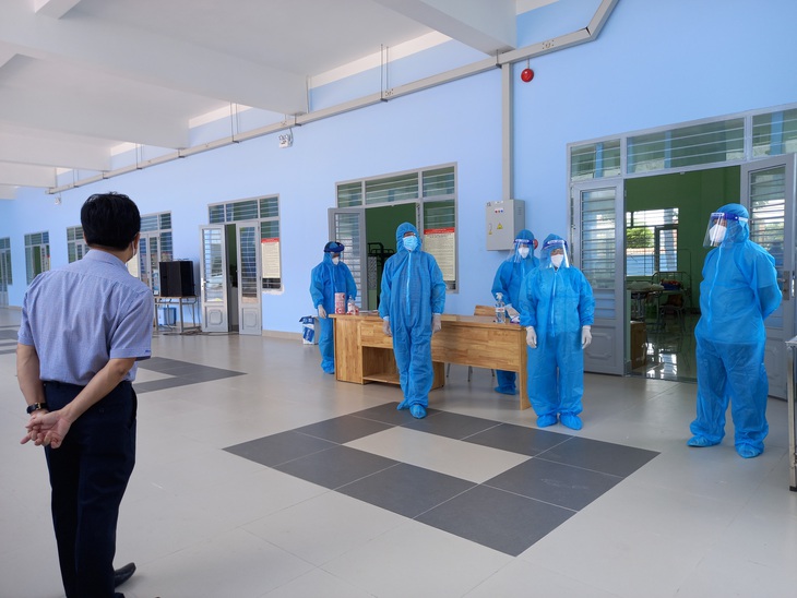 TP.HCM lo đời sống và học tập cho hàng ngàn học sinh mồ côi vì COVID-19 ra sao? - Ảnh 2. TP.HCM lo đời sống và học tập cho hàng ngàn học sinh mồ côi vì COVID-19 ra sao? - Ảnh 2.