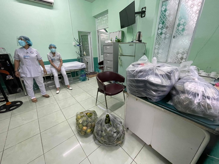 Tích cực làm từ thiện mùa dịch, vì sao Xuân Lan không tặng tiền? - Ảnh 4. Tích cực làm từ thiện mùa dịch, vì sao Xuân Lan không tặng tiền? - Ảnh 4.