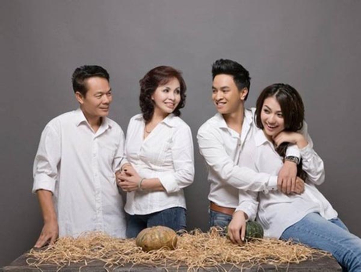 Thông tin cực hiếm hoi về mối quan hệ đời thực giữa gã Hưng lừa đảo phim Hương vị tình thân với siêu mẫu Hồng Quế - Ảnh 5.